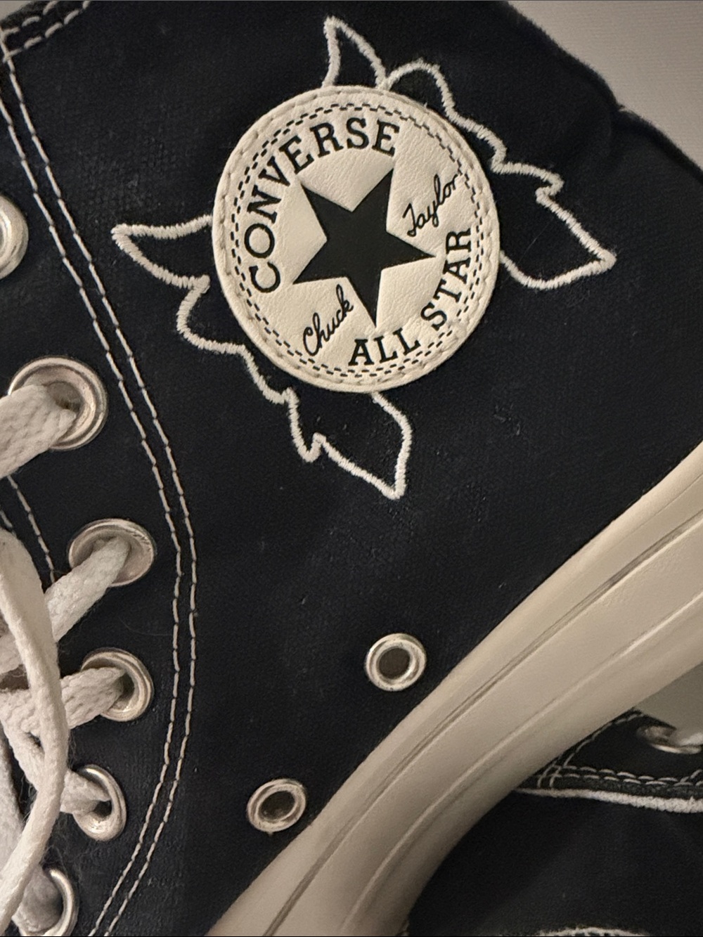 Sz 6 | PLATFORM Converse Disney “Believe in Magic”  Chuck Taylor Sneakers